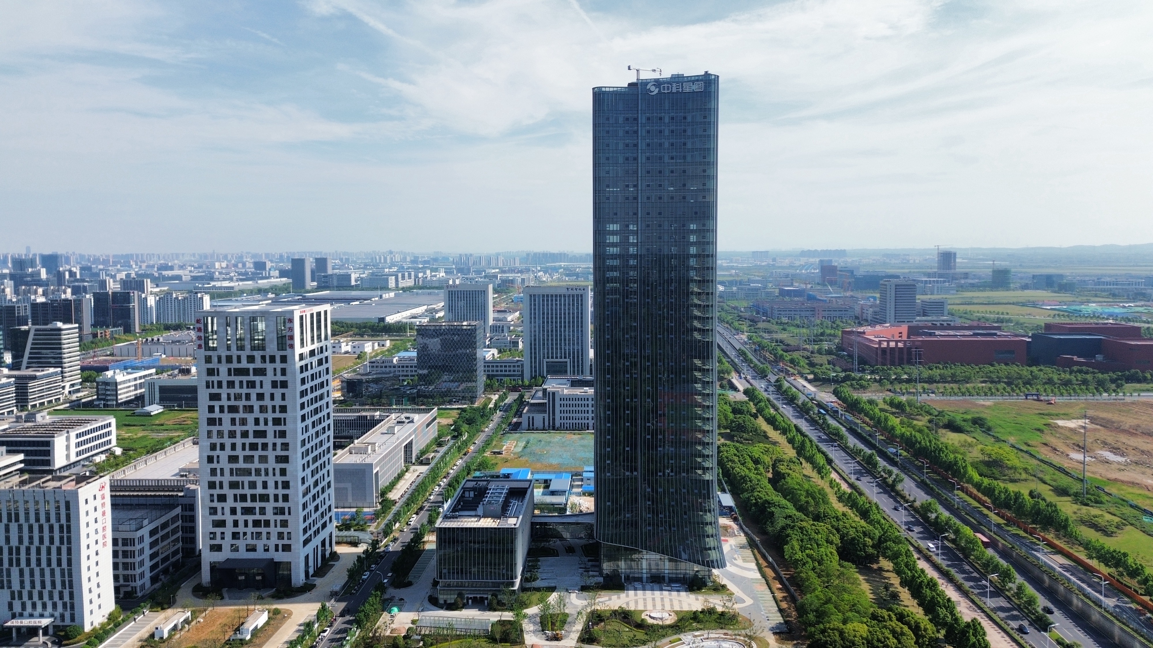 2026.5.6中科竣工图片.jpg